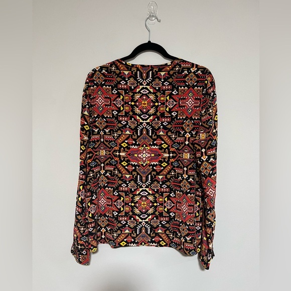 Equipment Liam Southwest Aztec Boho Print Silk Top Size Medium - Picture 2 of 7